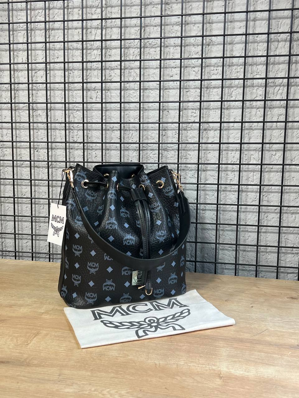MCM Bucket Bag Black Visetos