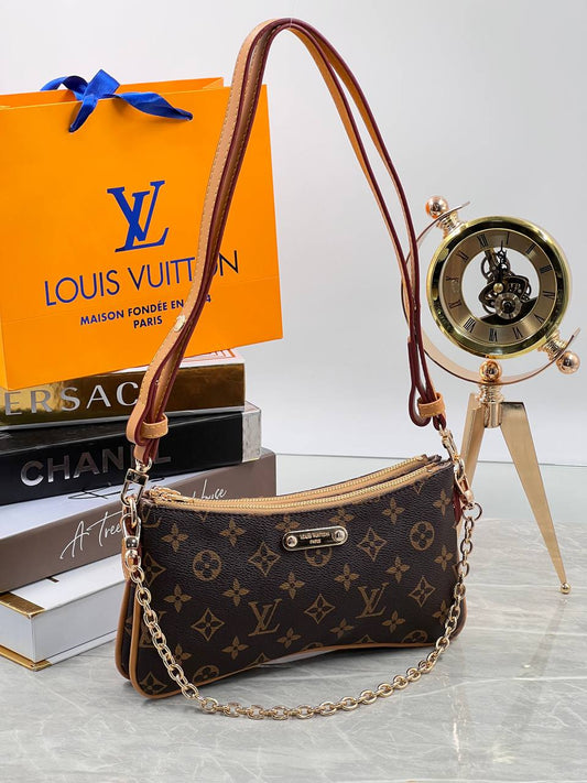 Louis Vuitton Favorite Plus Monogram