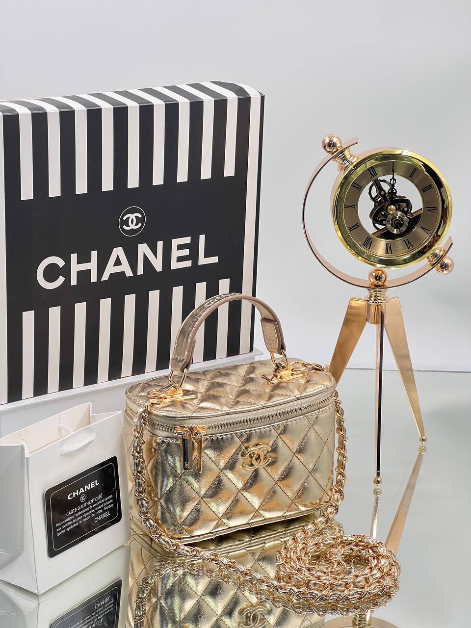 Chanel Vanity Χρυσό