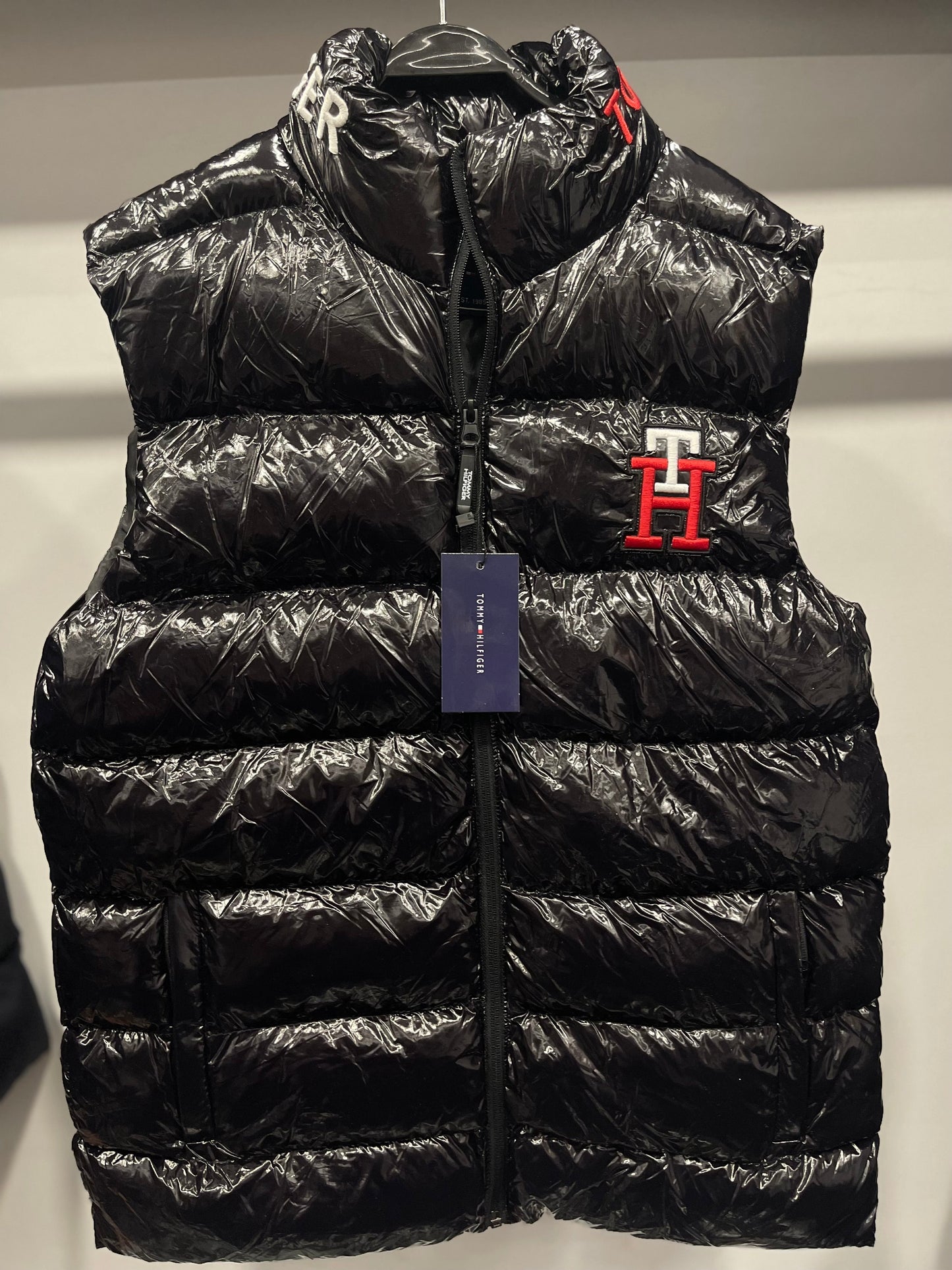 Tommy Hilfiger