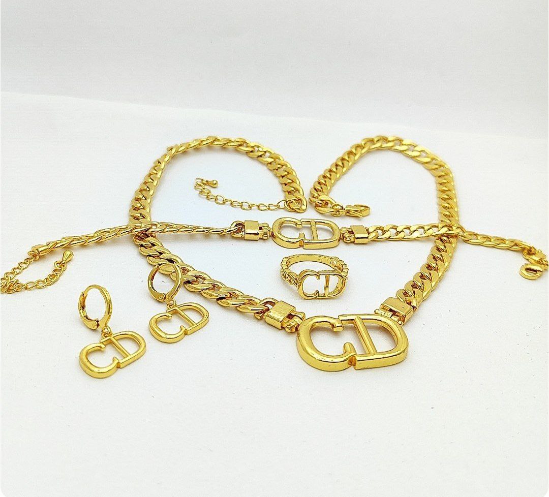 Christian Dior Set Από Ανοξείδωτο Ατσάλι