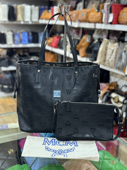 MCM Liz Shopper All Black Visetos