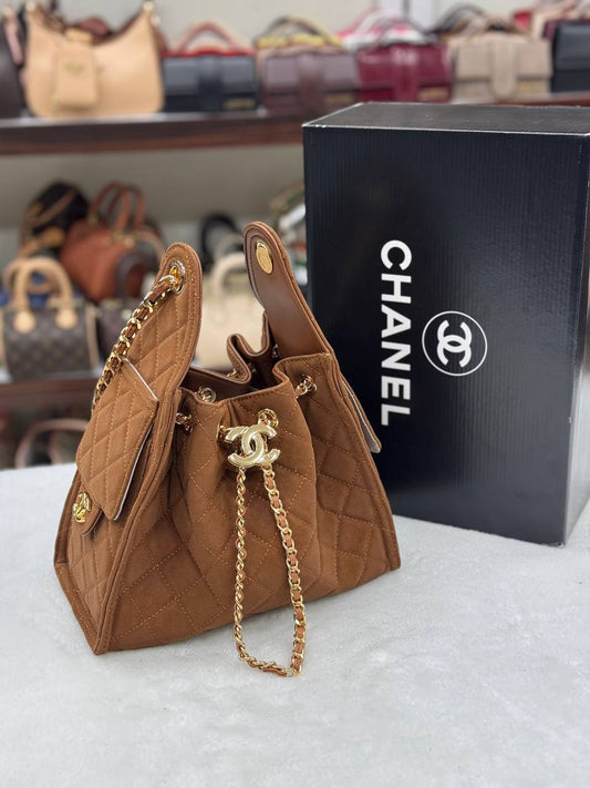 Chanel Πουγκί Suede