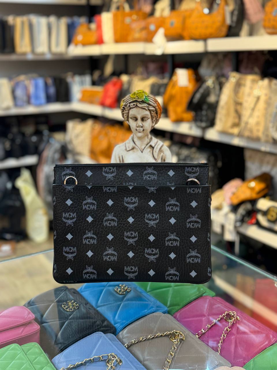 MCM Pouch Black Visetos