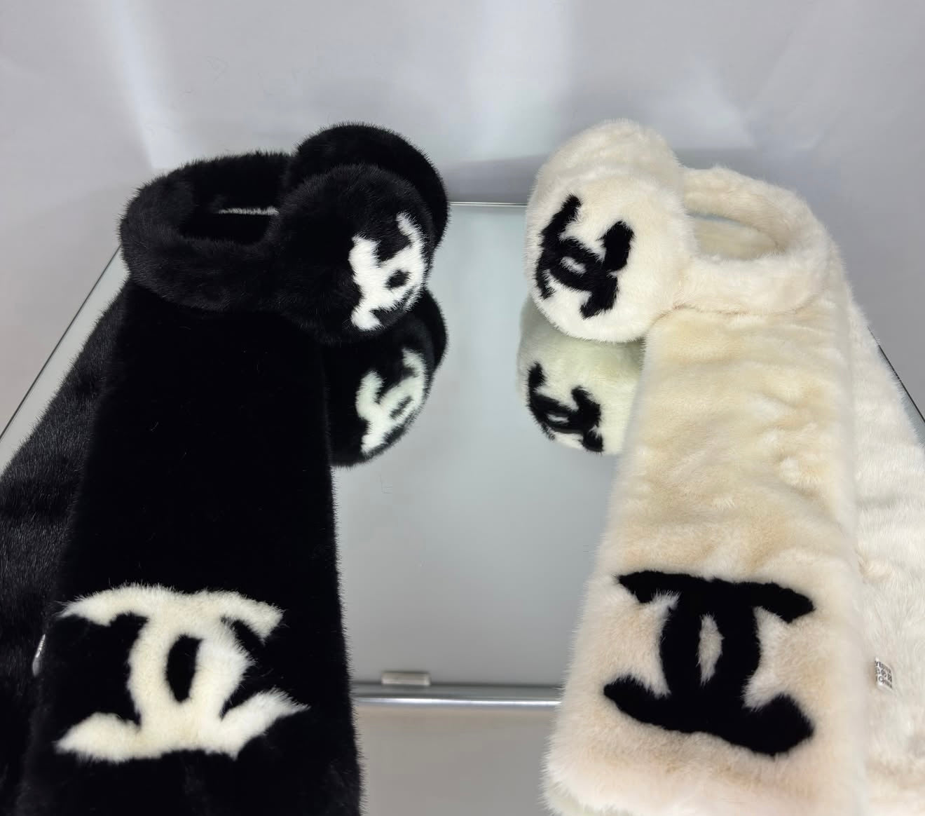 Chanel Σετ Κασκόλ και Earwarmers