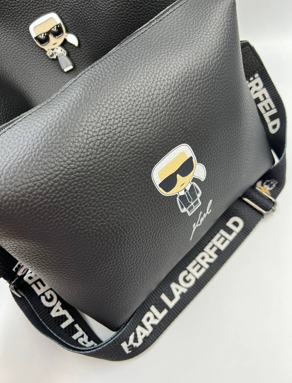 Karl Lagerfeld Shopping