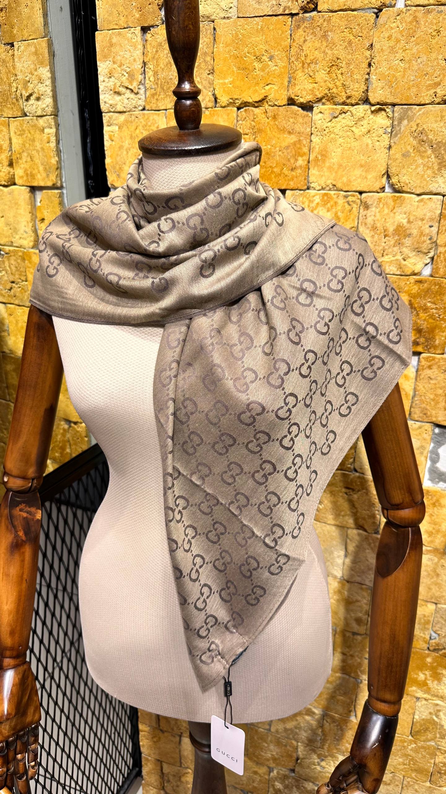 Gucci GG Scarf Beige