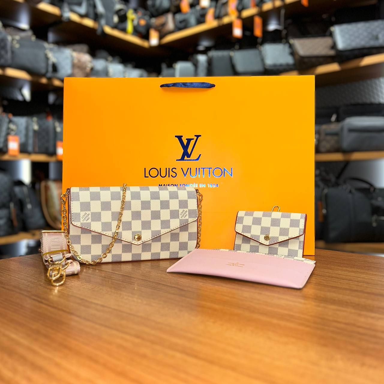 Louis Vuitton Félicie Pochette Damier Azur