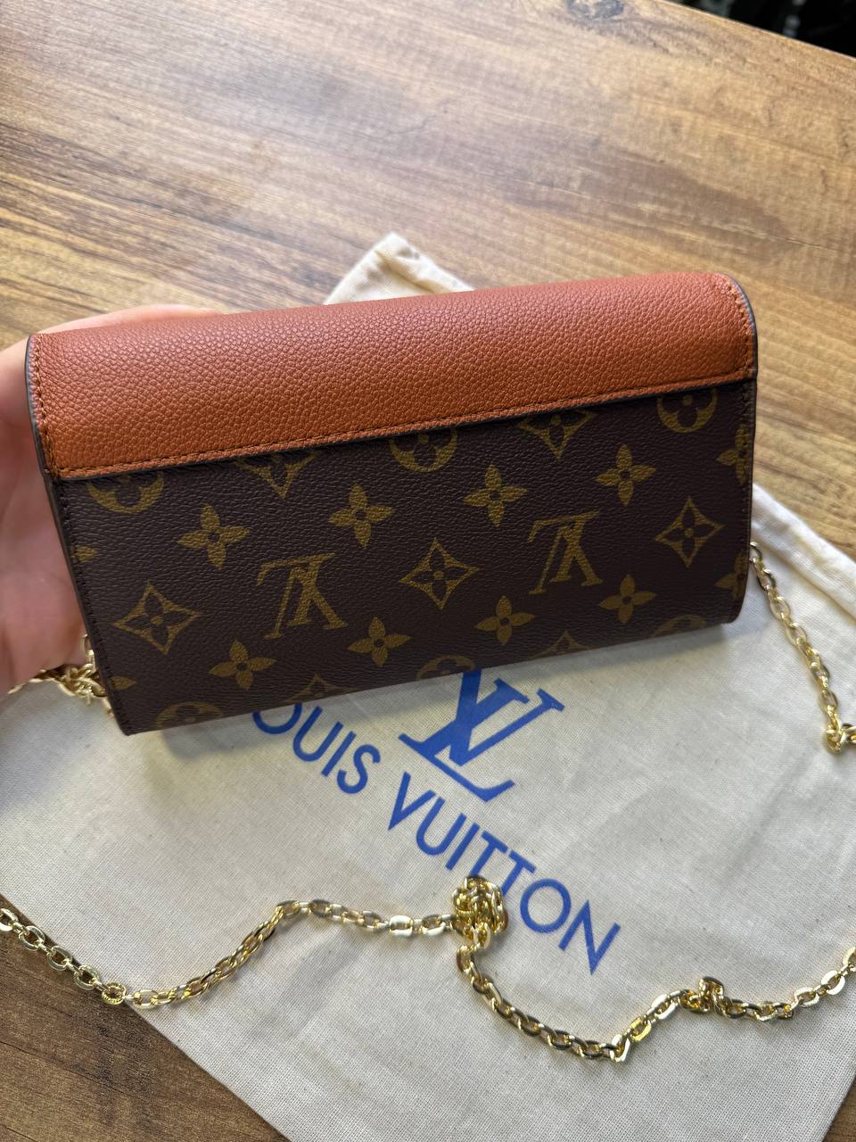 Louis Vuitton Πορτοφόλι Καφέ