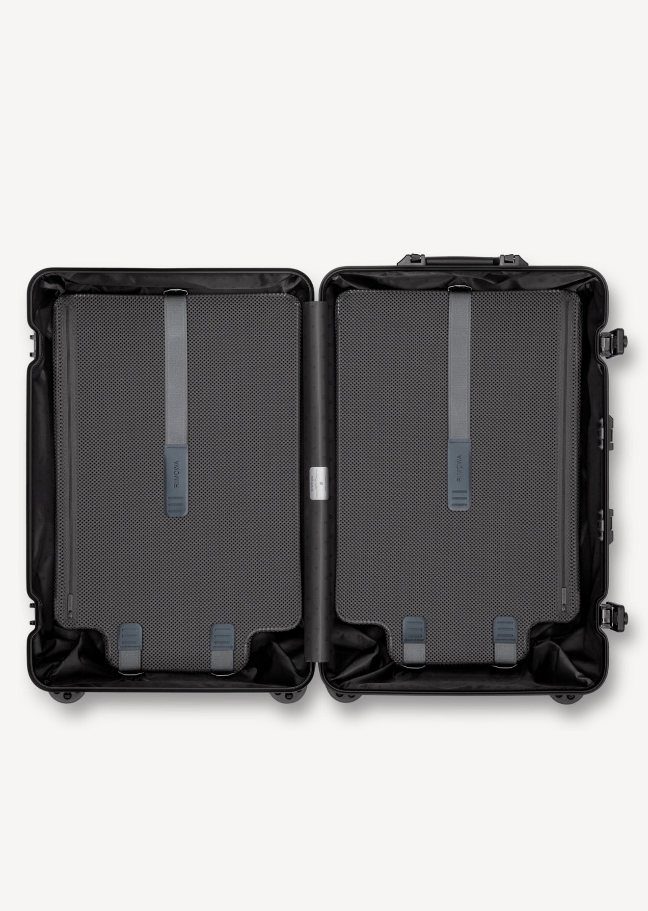 Rimowa Cabin Size Aluminium Suitcase Black