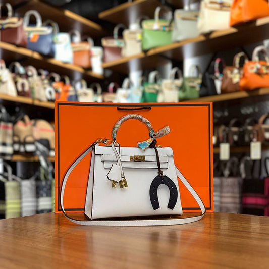 Hermes Kelly White