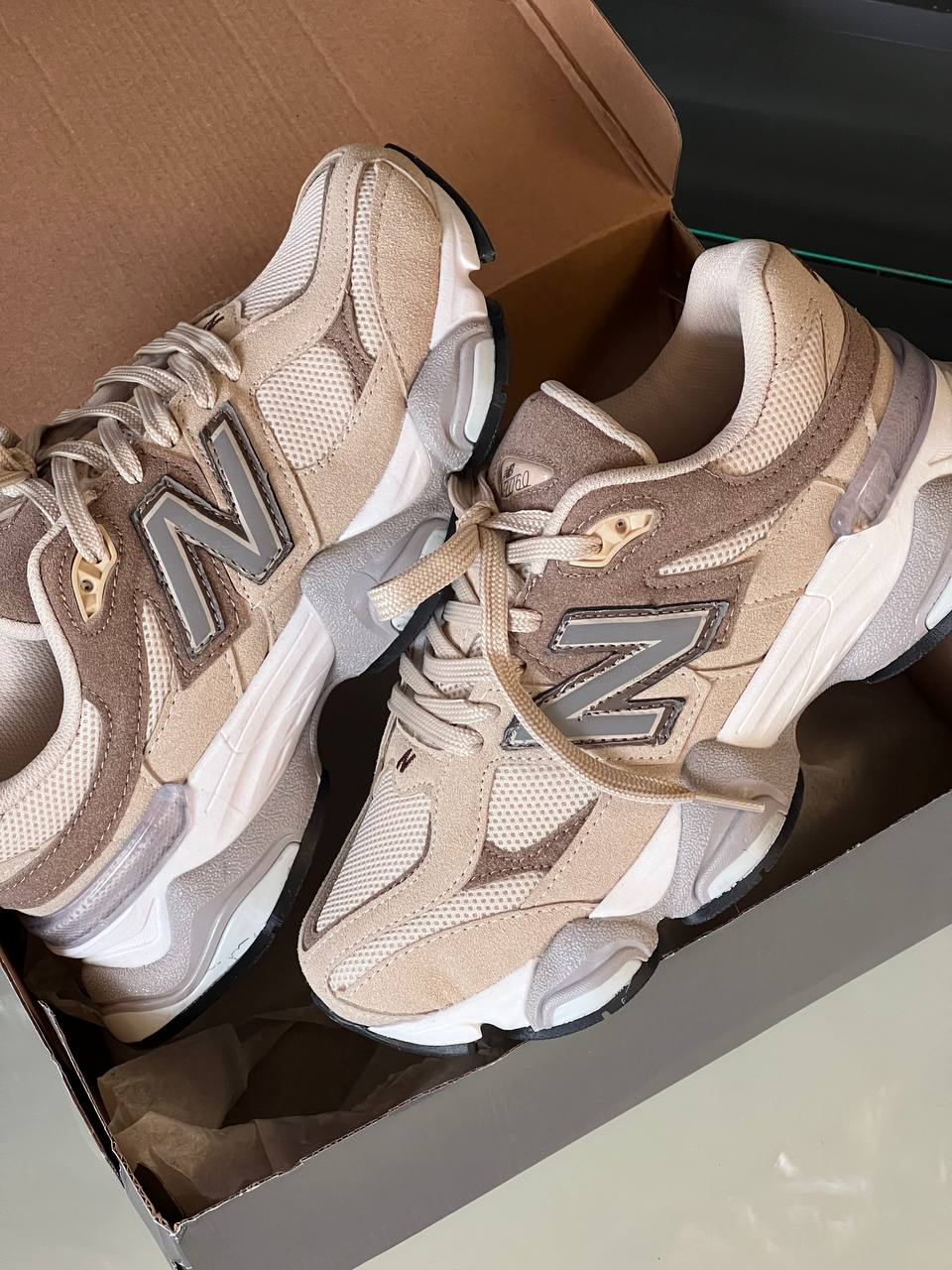 New Balance 9060 Beige