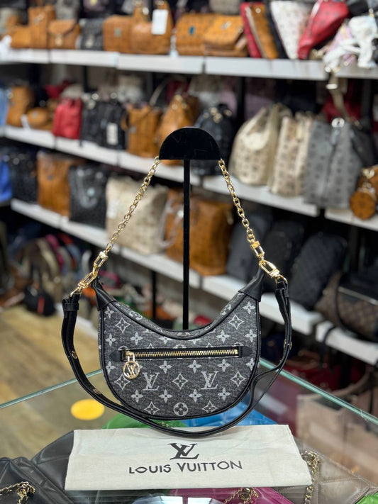 Louis Vuitton Loop Μαύρη