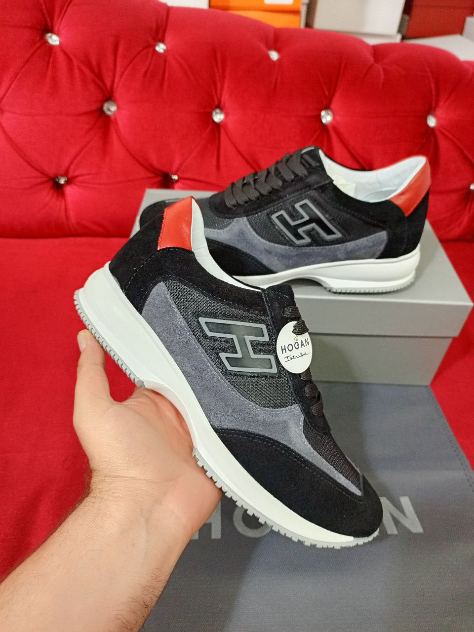 Hogan Interactive Black