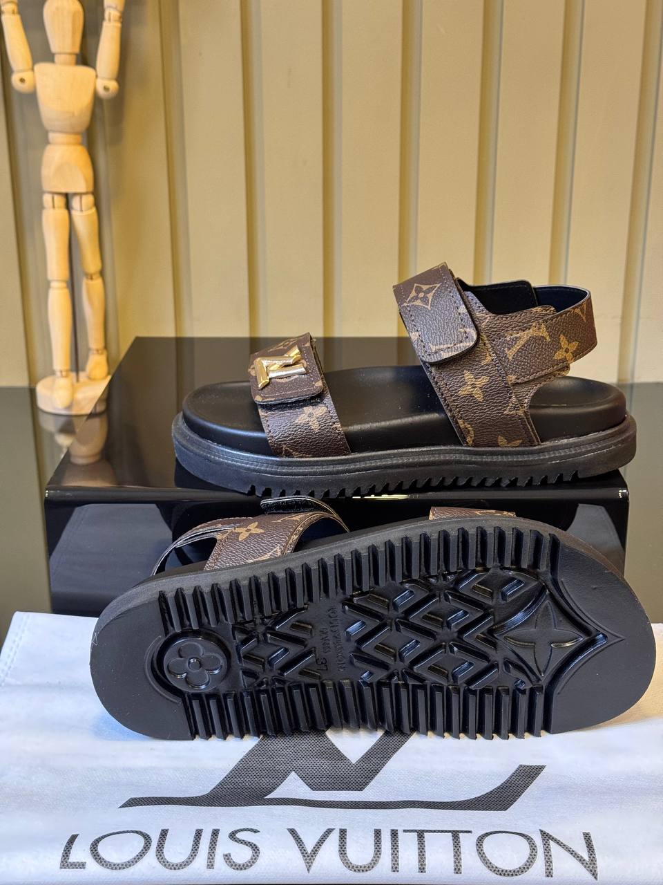 Louis Vuitton Sandals Monogram