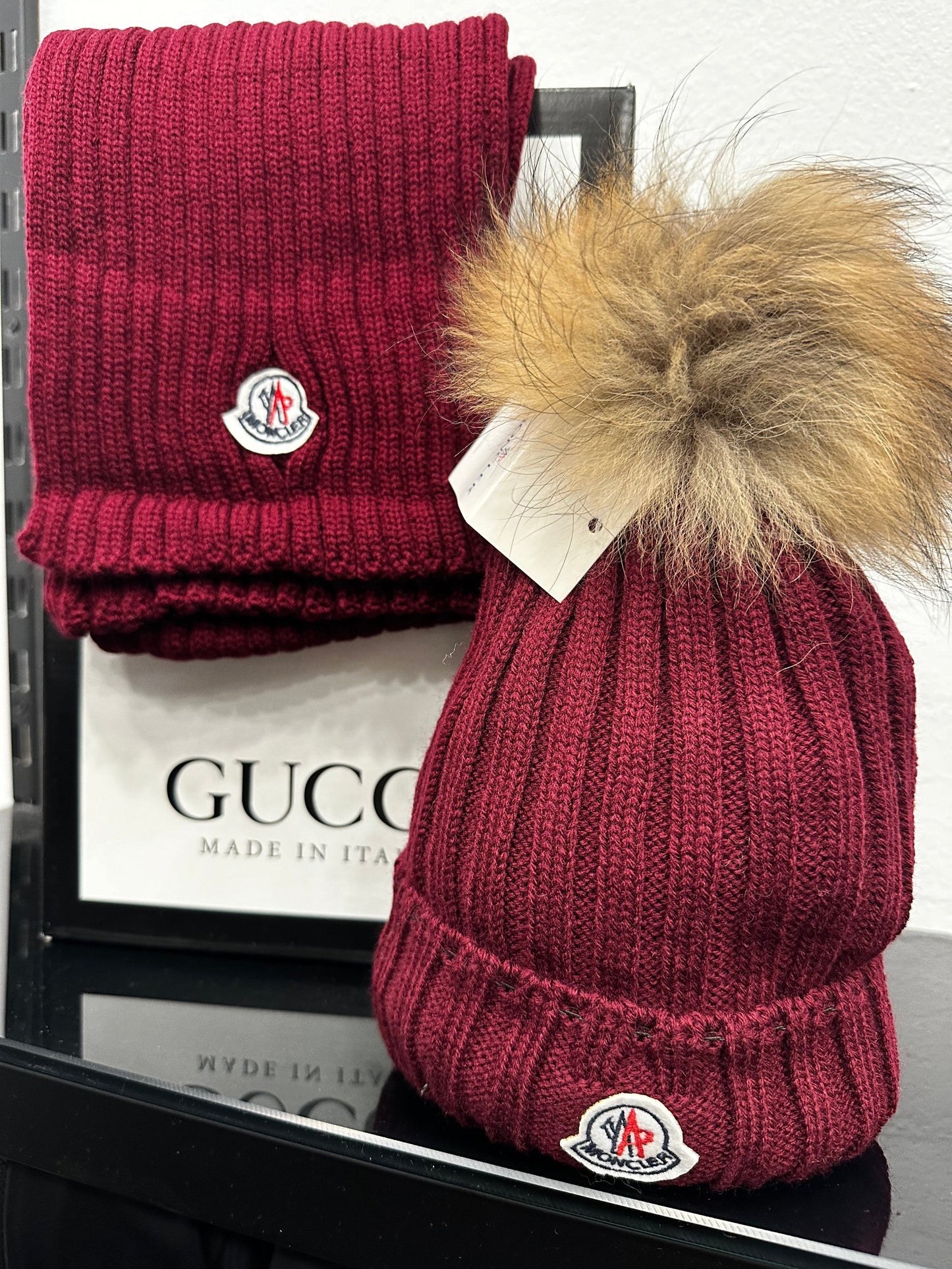 Σετ Κασκόλ και Σκουφάκι Moncler