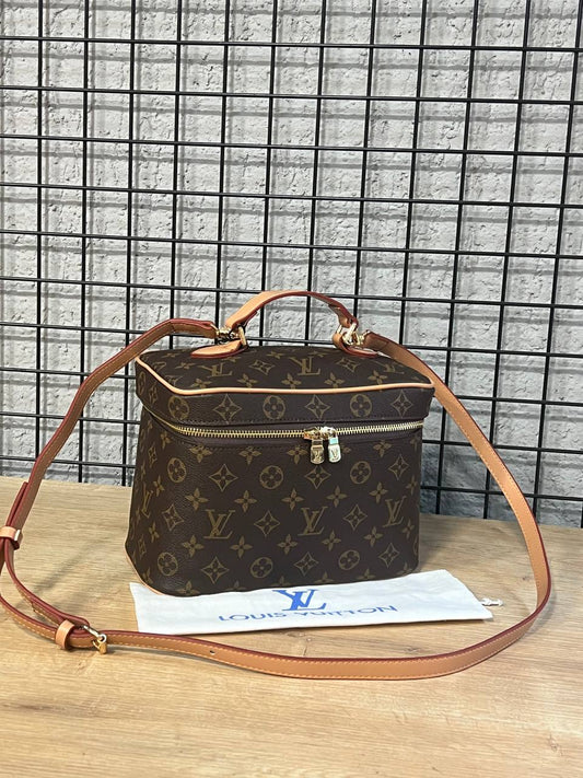 Louis Vuitton Cosmetic Case Monogram