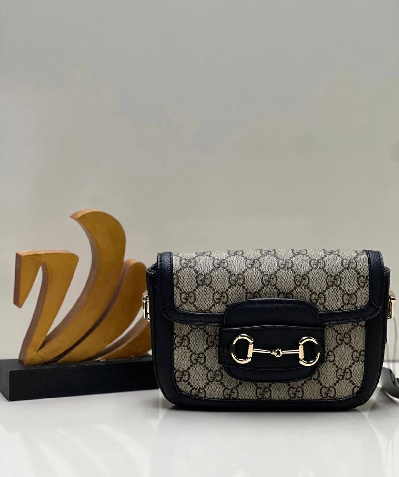 Gucci Horsebit Shoulder Bag Black