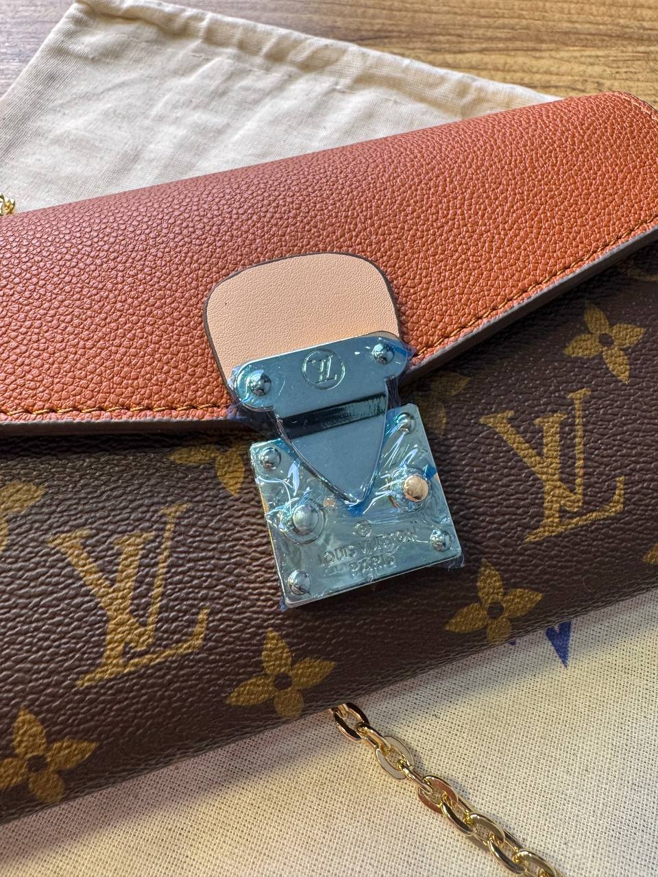 Louis Vuitton Πορτοφόλι Καφέ