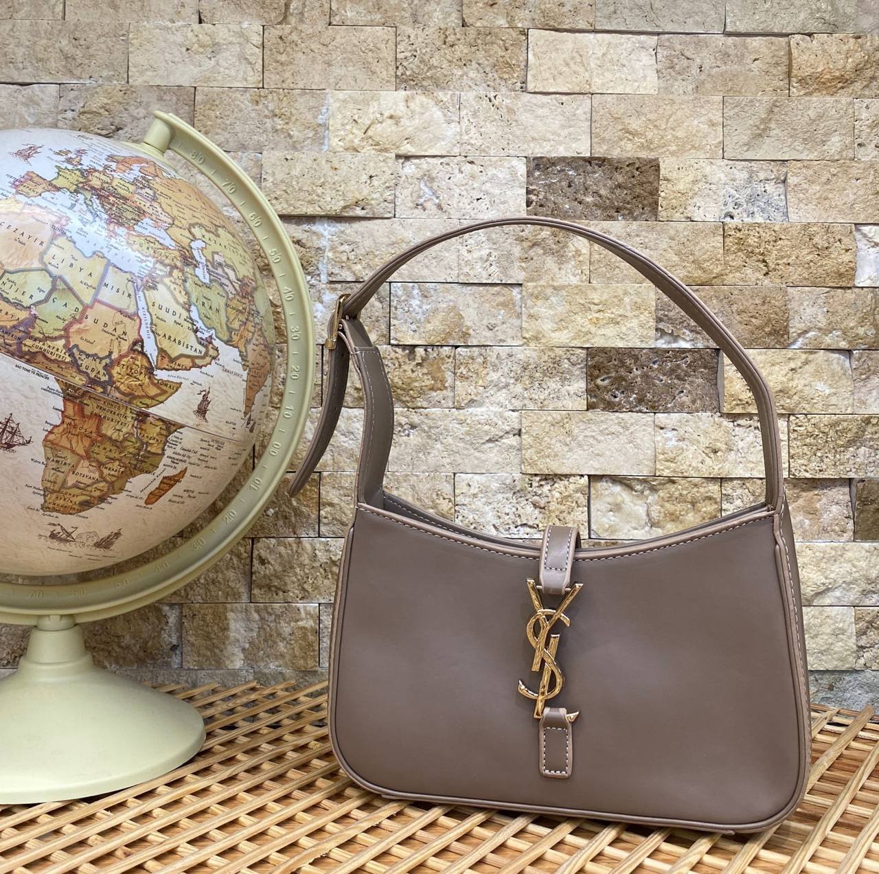 Ysl Le 5 A 7 Μπεζ