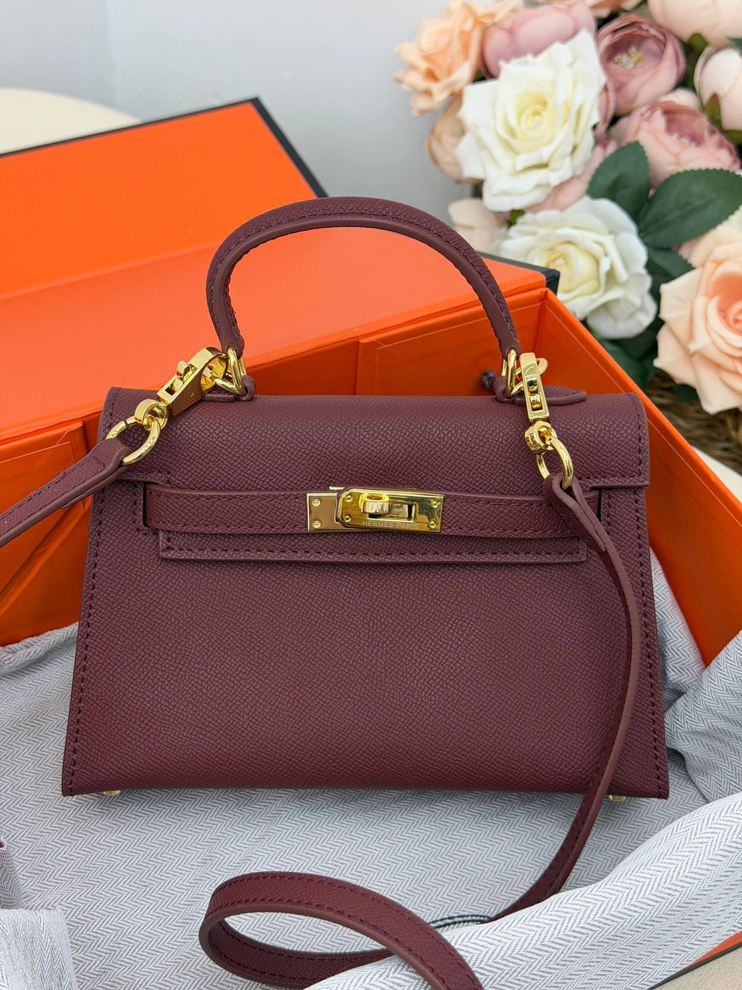 Hermès Kelly Mini Bag Burgundy