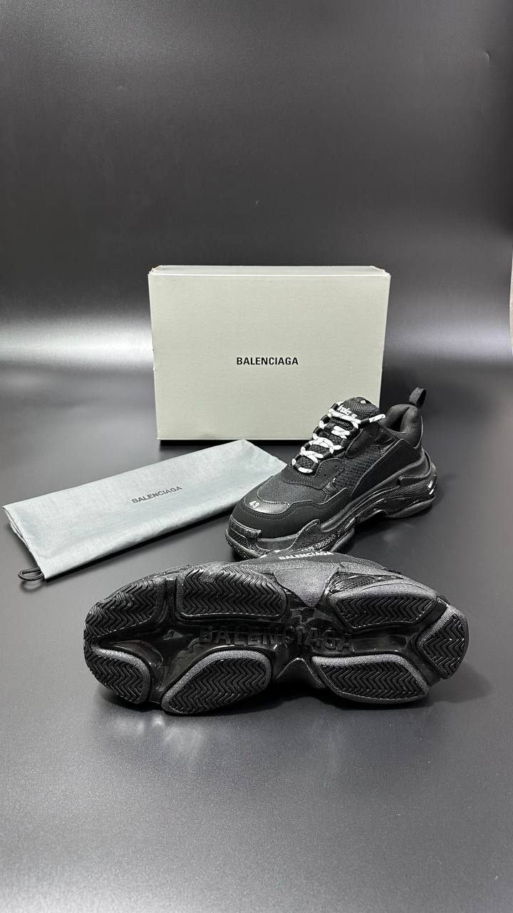 Balenciaga Triple S Total Black