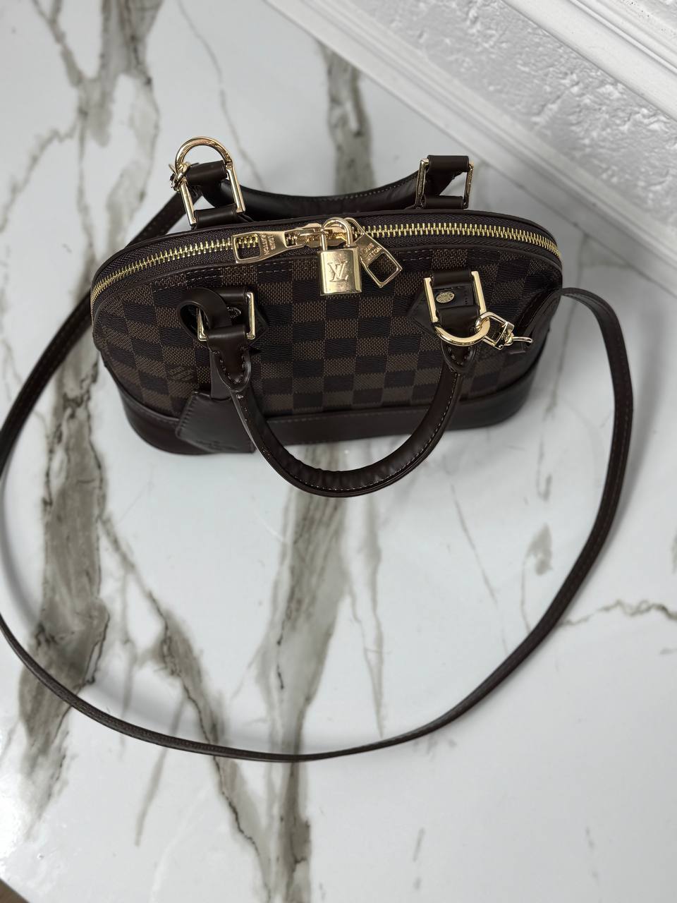Louis Vuitton Alma BB Damier Ebene