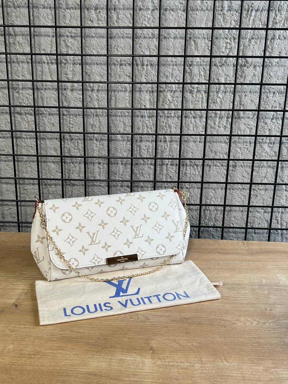 Louis Vuitton Clutch Monogram Λευκό