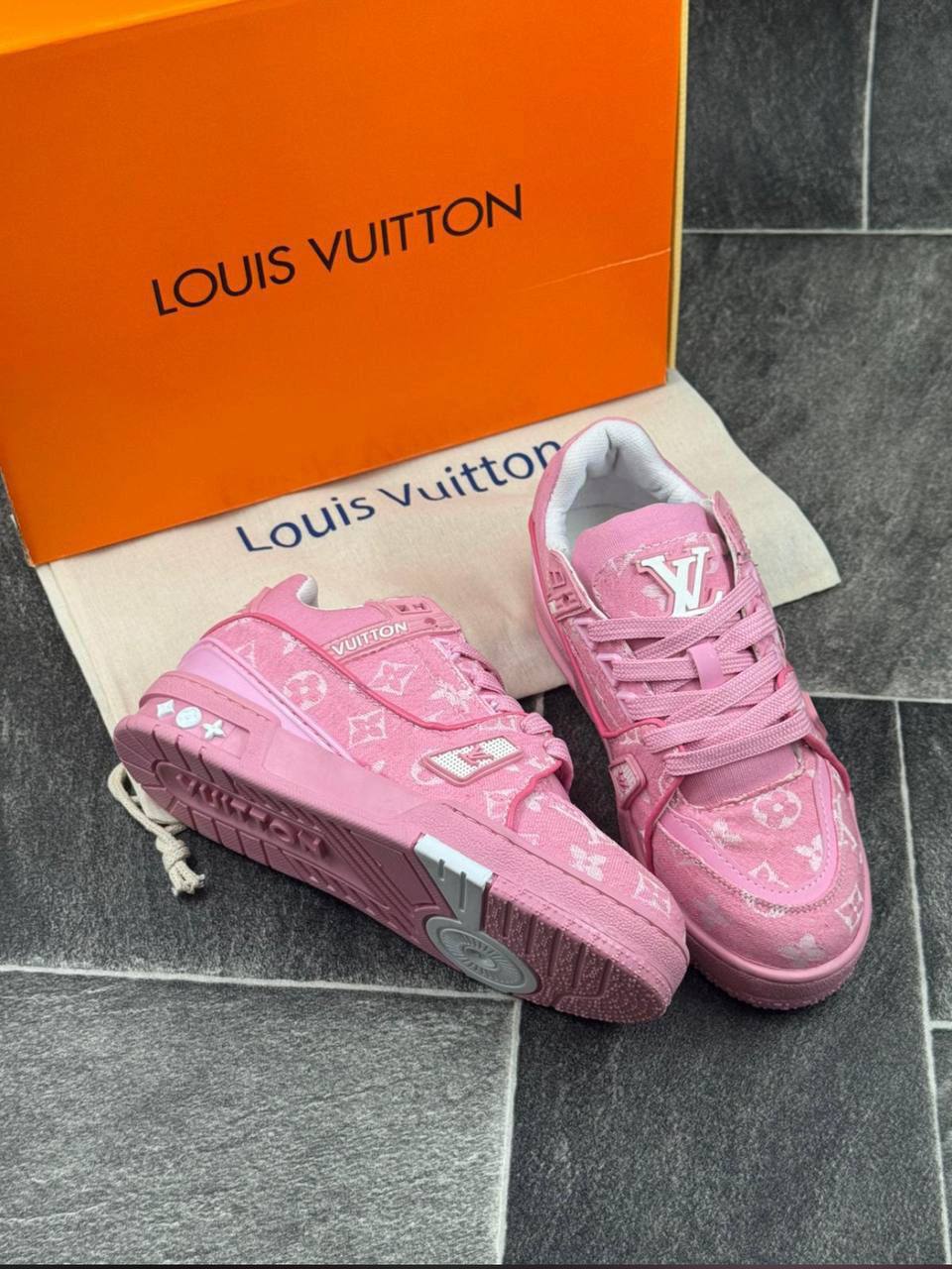 Louis Vuitton Trainer Women Ροζ