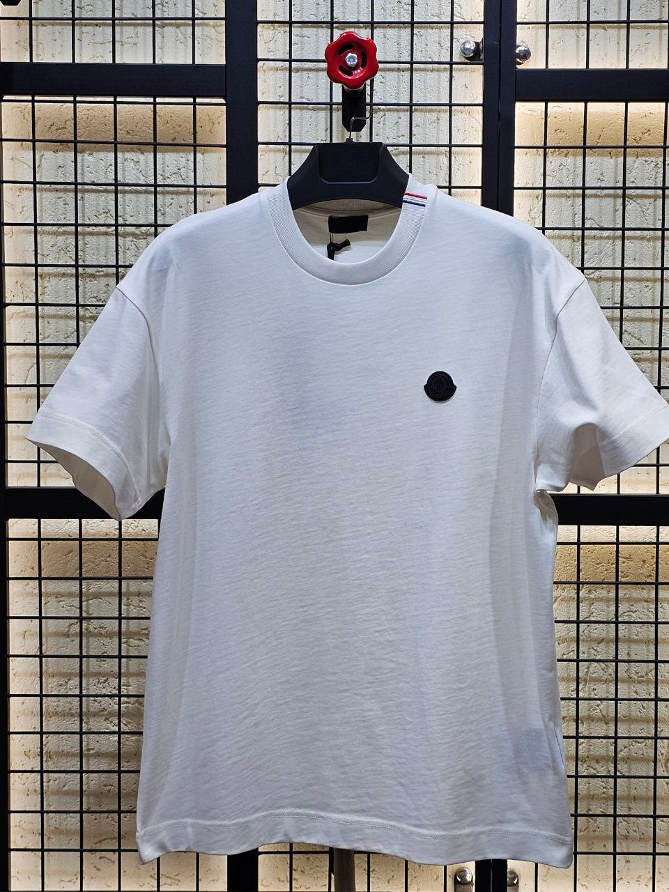 Moncler T-shirt