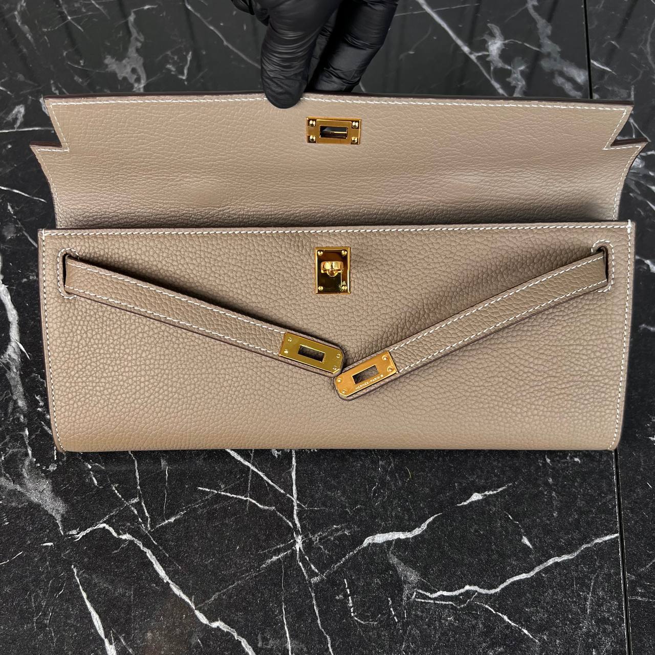 Hermes Kelly Clutch Μπεζ