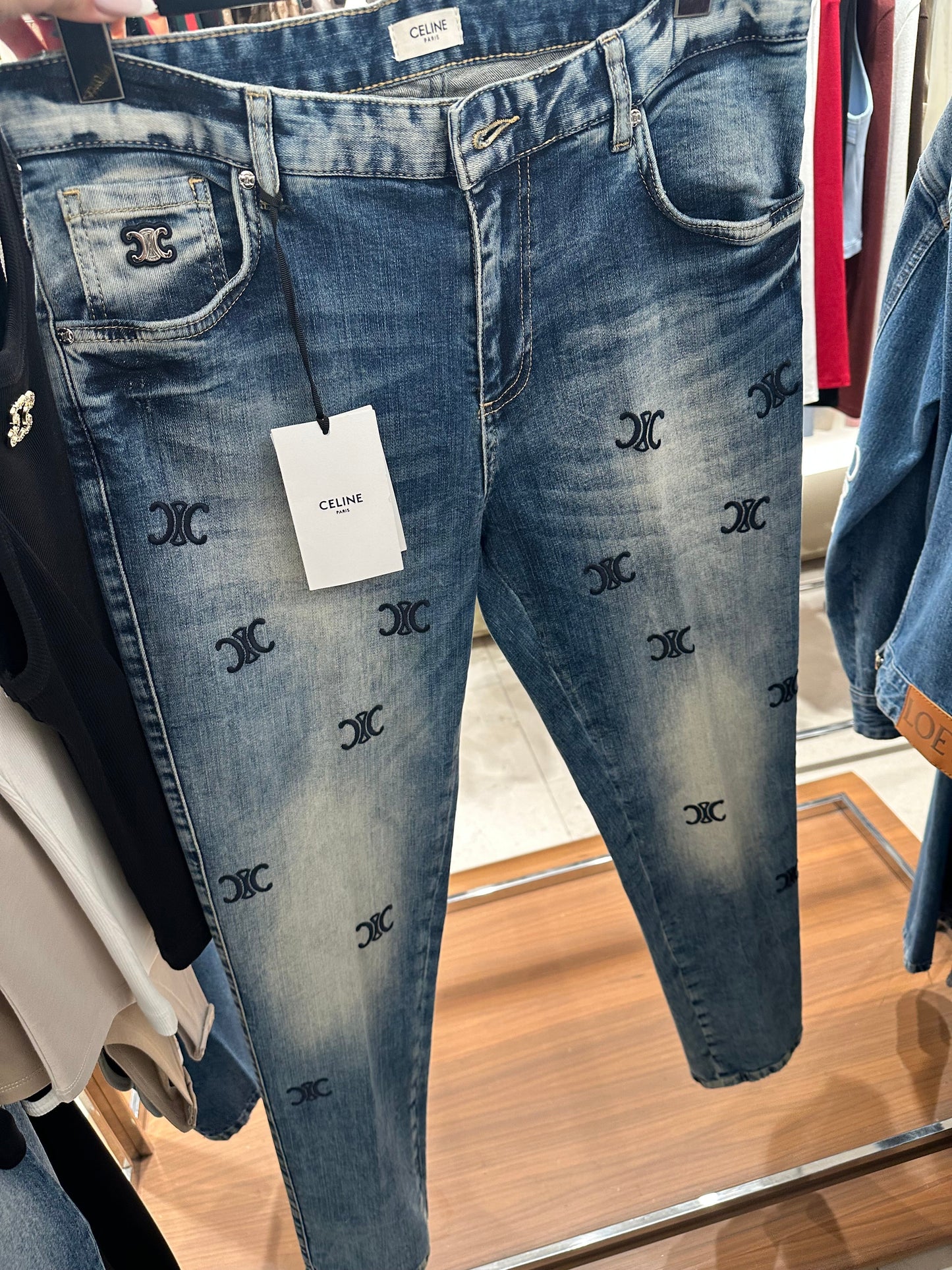 Celine Τζιν