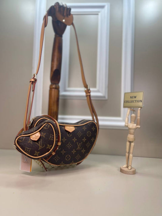 Louis Vuitton Croissant Monogram