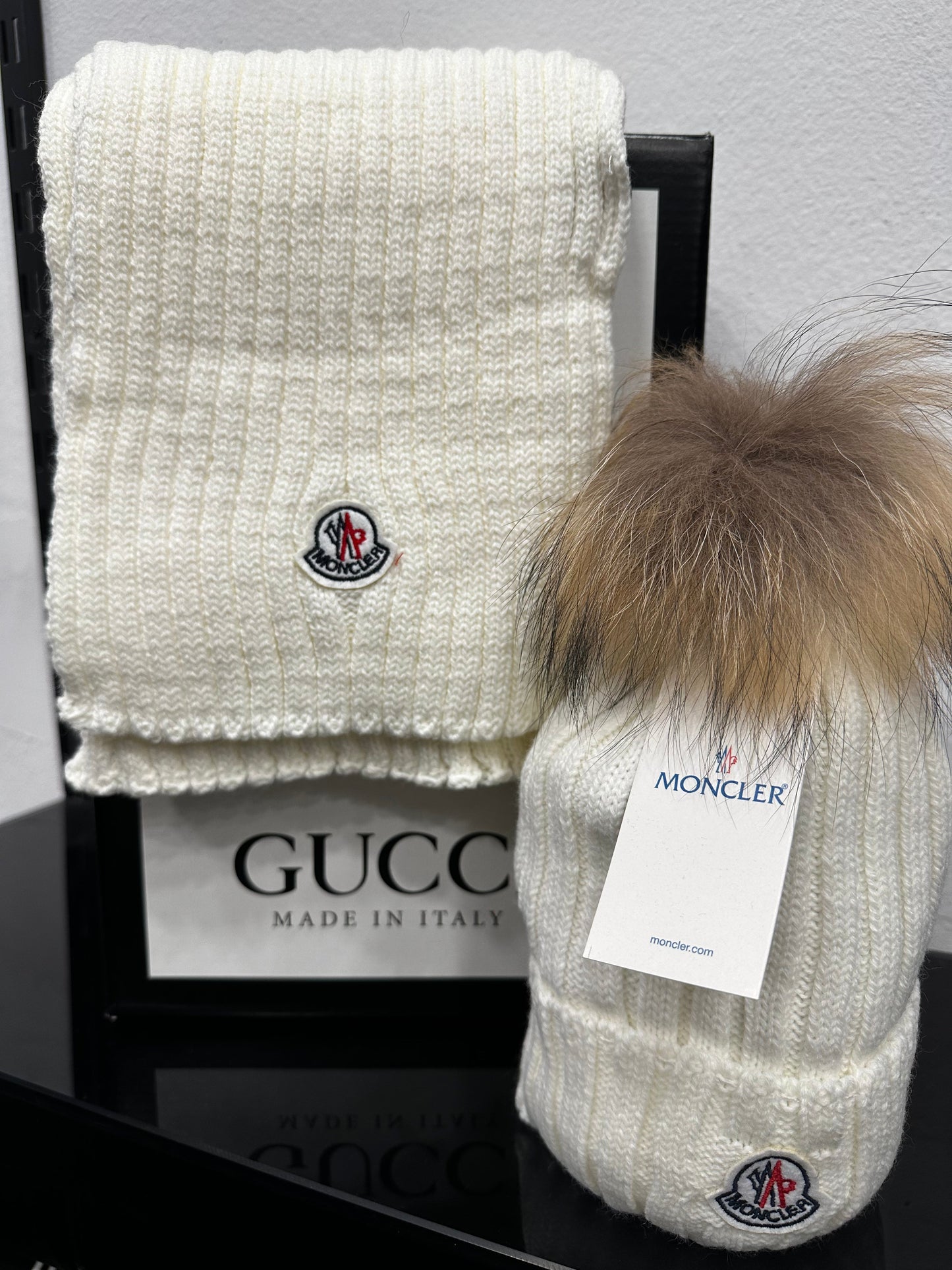 Σετ Κασκόλ και Σκουφάκι Moncler