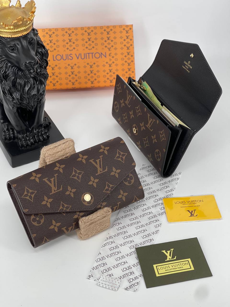 Louis Vuitton Sarah Wallet Monogram